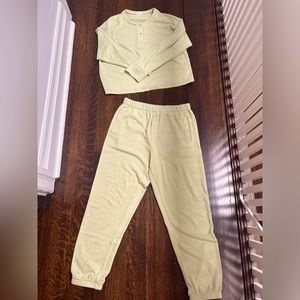 Donni cozy sweatsuit-washed lime green. Size M